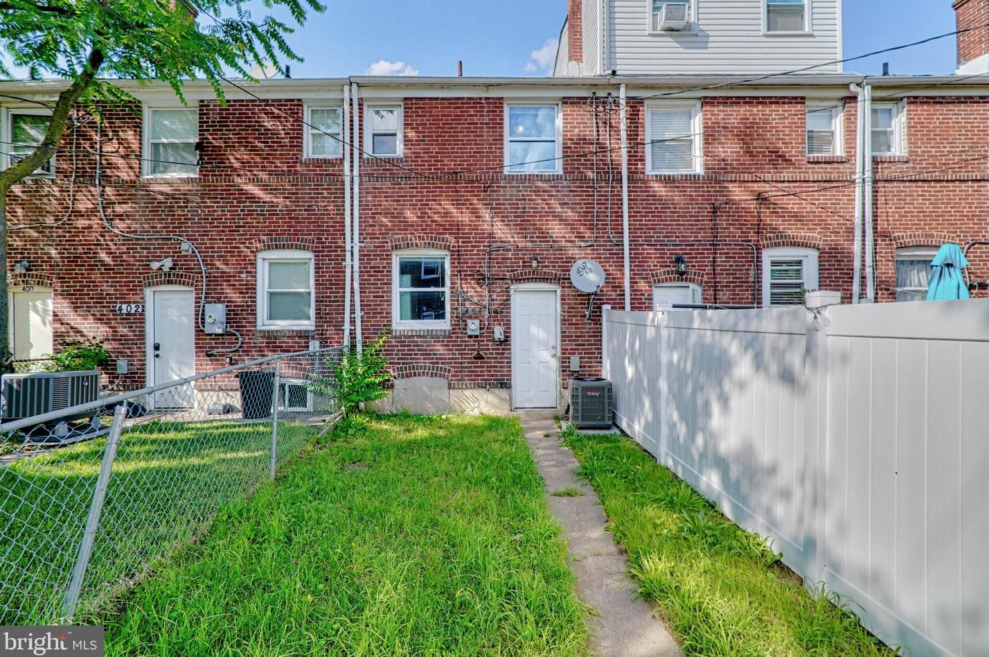 404 Avondale Rd, Baltimore MD  21222-6216 exterior