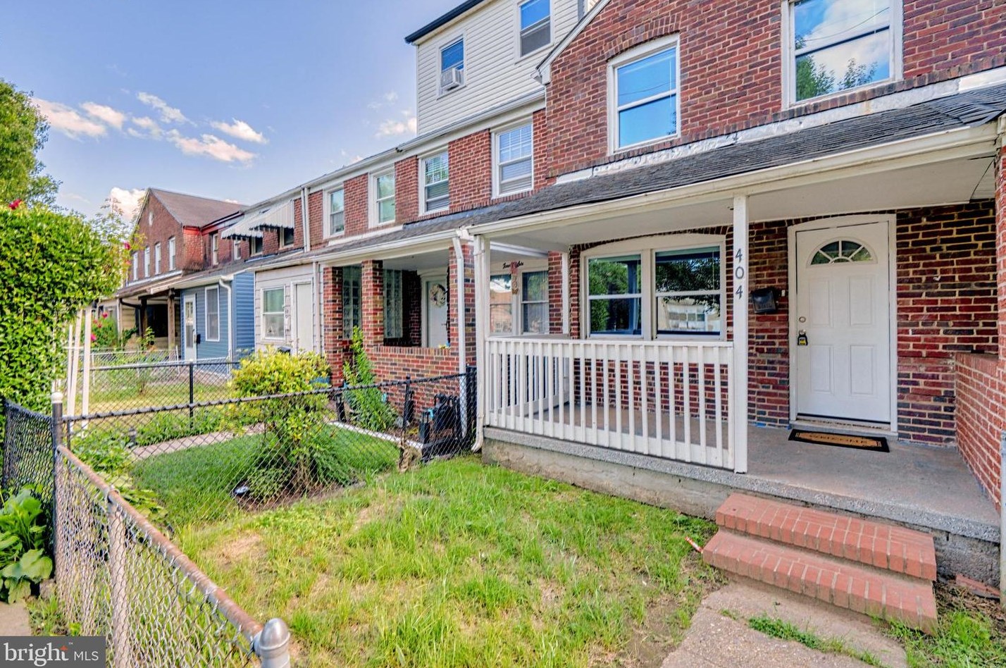 404 Avondale Rd, Baltimore, MD 21222-6216