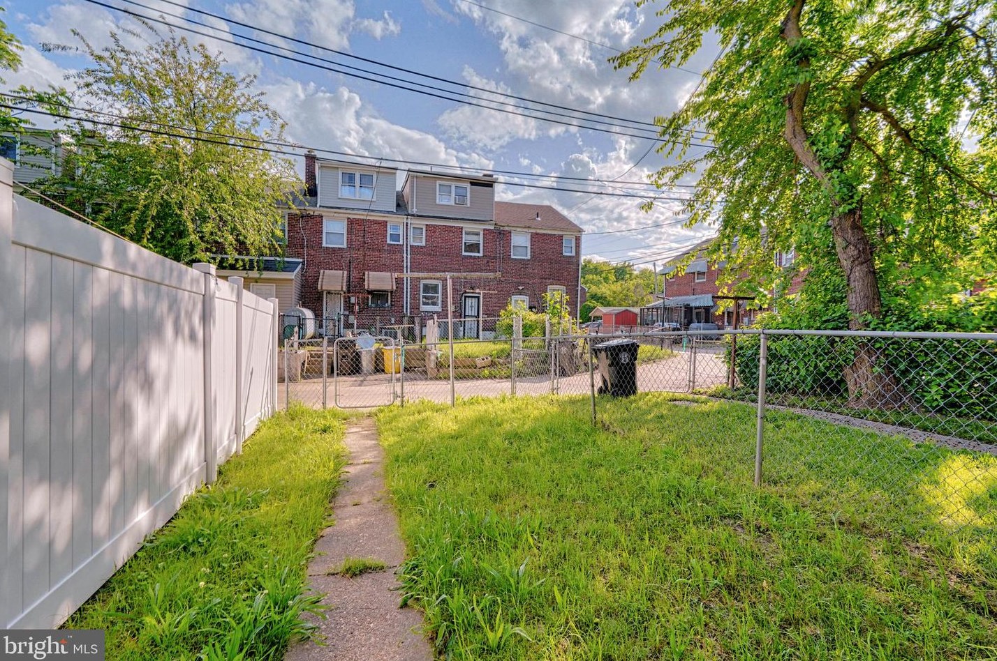 404 Avondale Rd, Baltimore MD  21222-6216 exterior