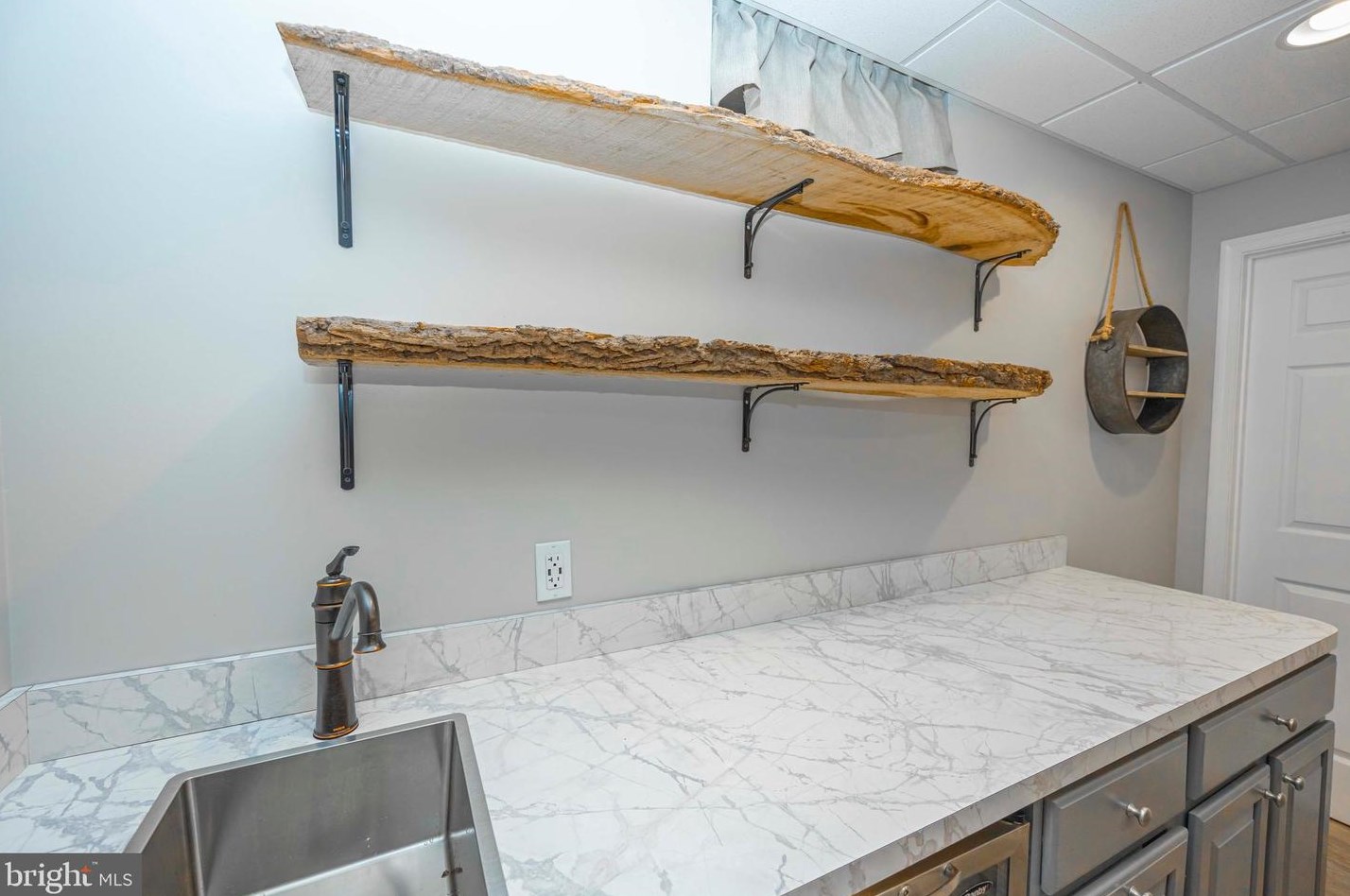 3744 Proctor Ln, Baltimore MD  21236-4747 exterior