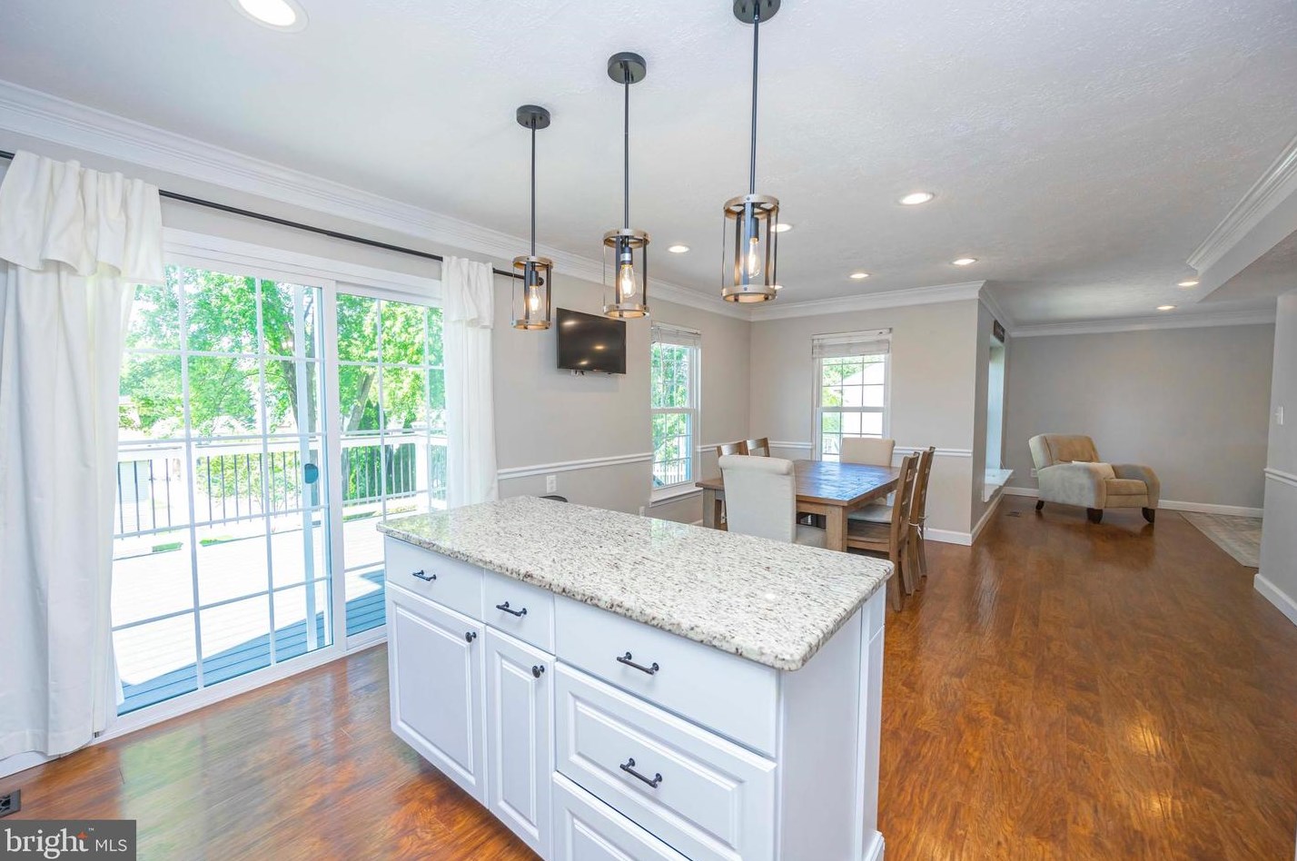 3744 Proctor Ln, Baltimore MD  21236-4747 exterior