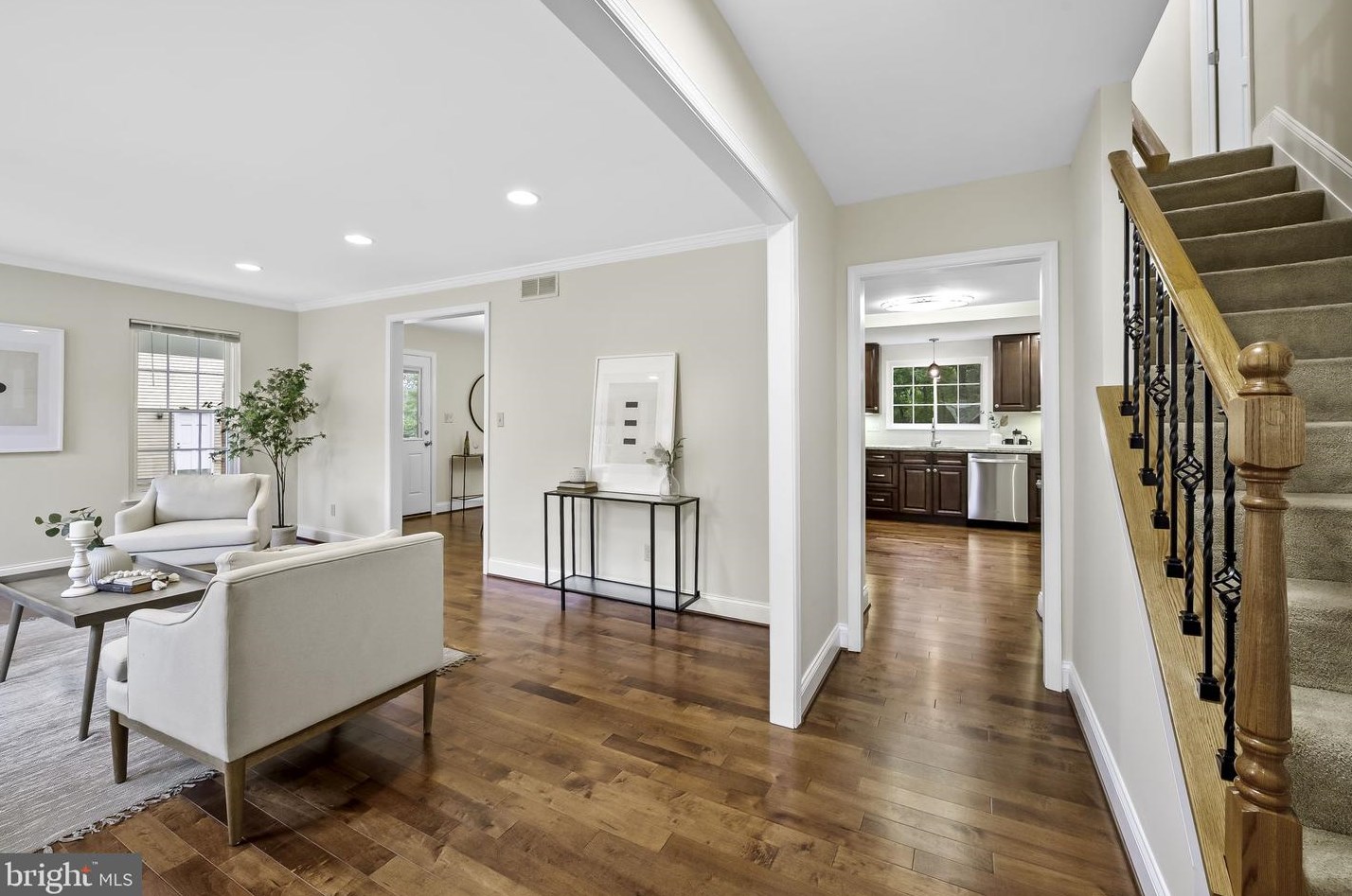 1302 Lincolnwoods Dr, Baltimore, MD 21228-2530