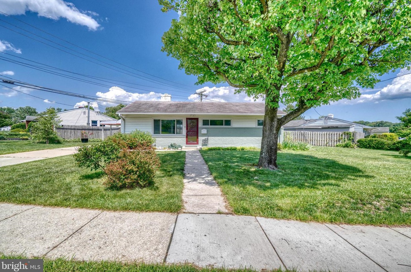 2416 Woodcroft Rd, Baltimore, MD 21234-2820