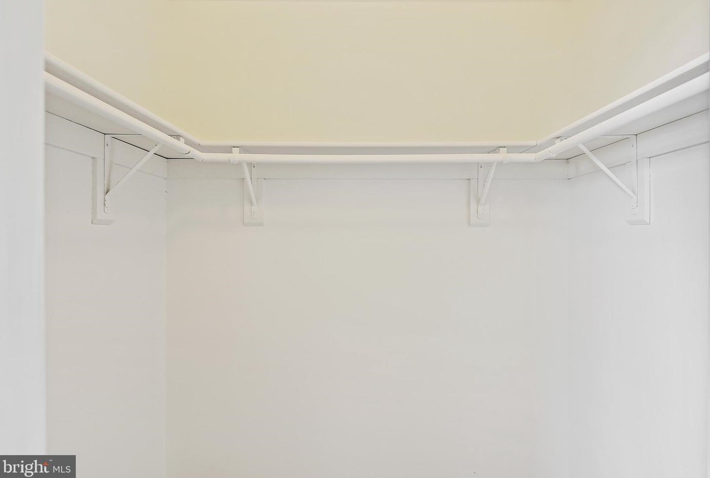 11 Heather Hl Rd, Baltimore MD  21228-6101 exterior