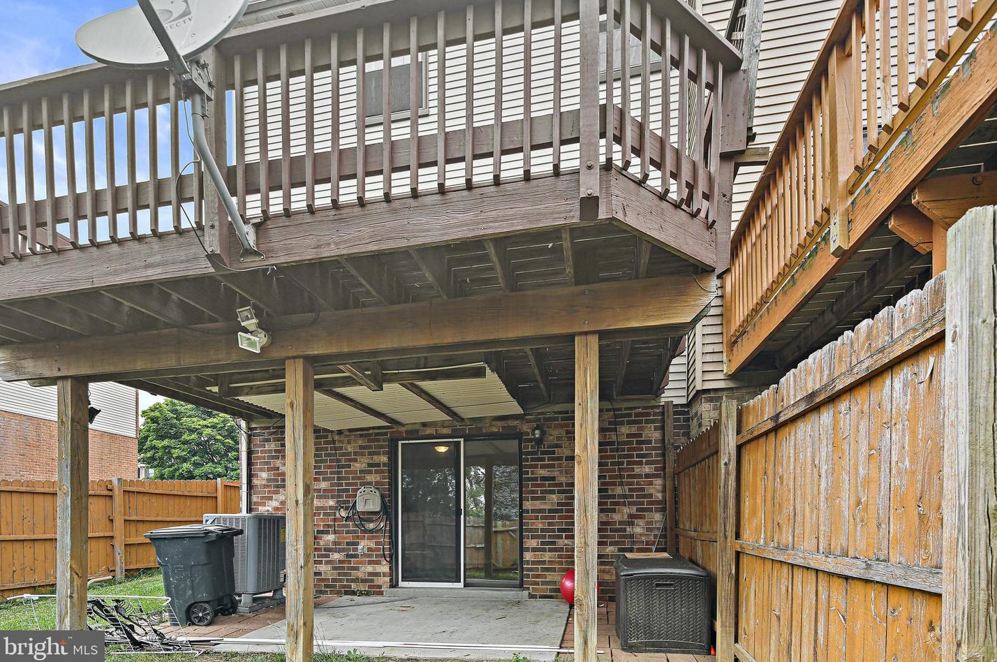 11 Heather Hl Rd, Baltimore MD  21228-6101 exterior