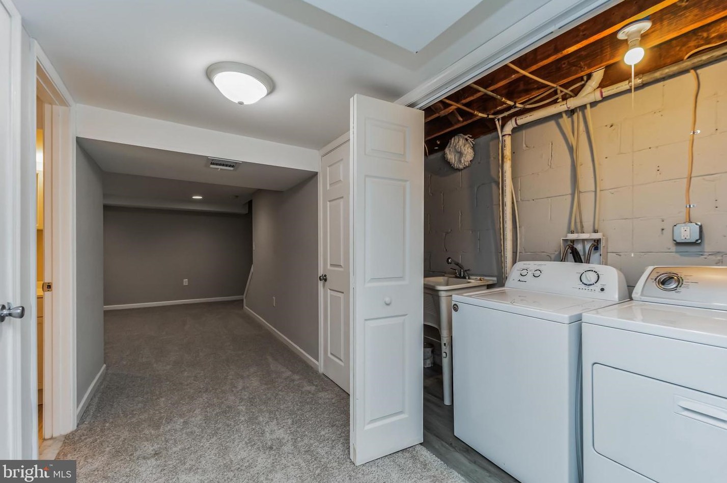 3422 Dunran Rd, Baltimore MD 21222-5946 exterior