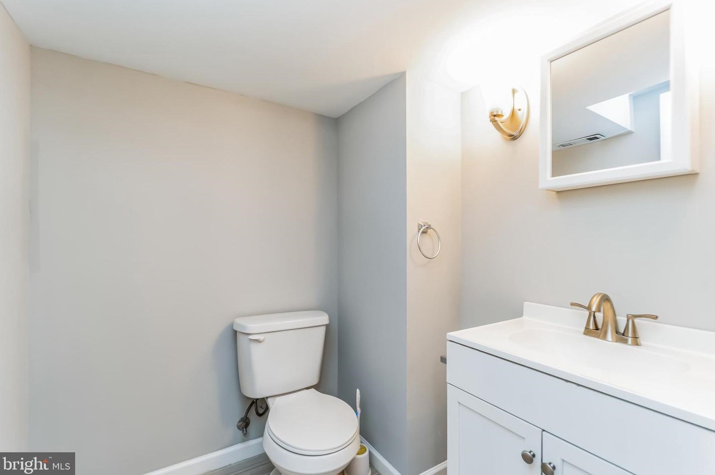 3422 Dunran Rd, Baltimore MD 21222-5946 exterior