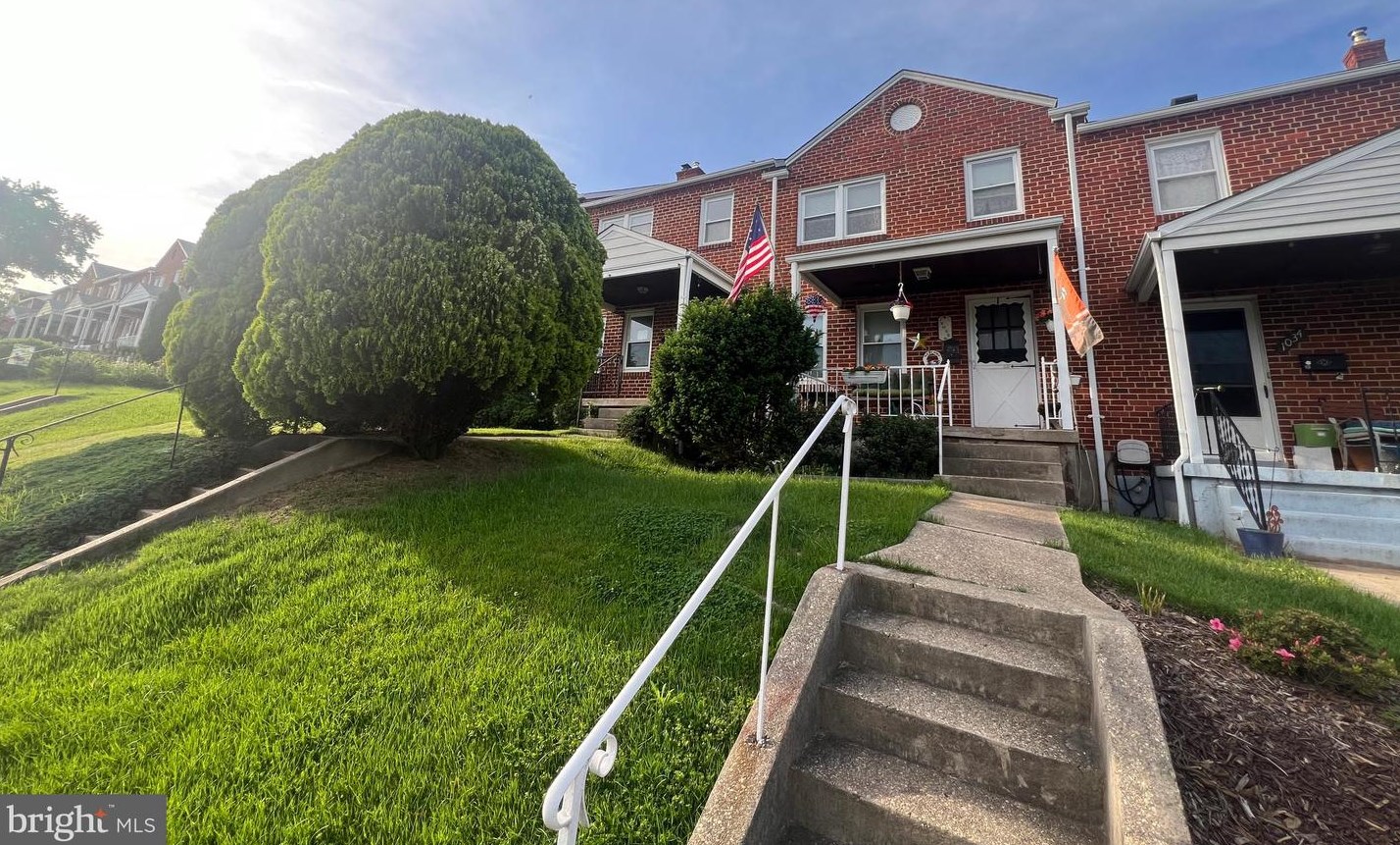 1030 Downton Rd, Baltimore, MD 21227-3944