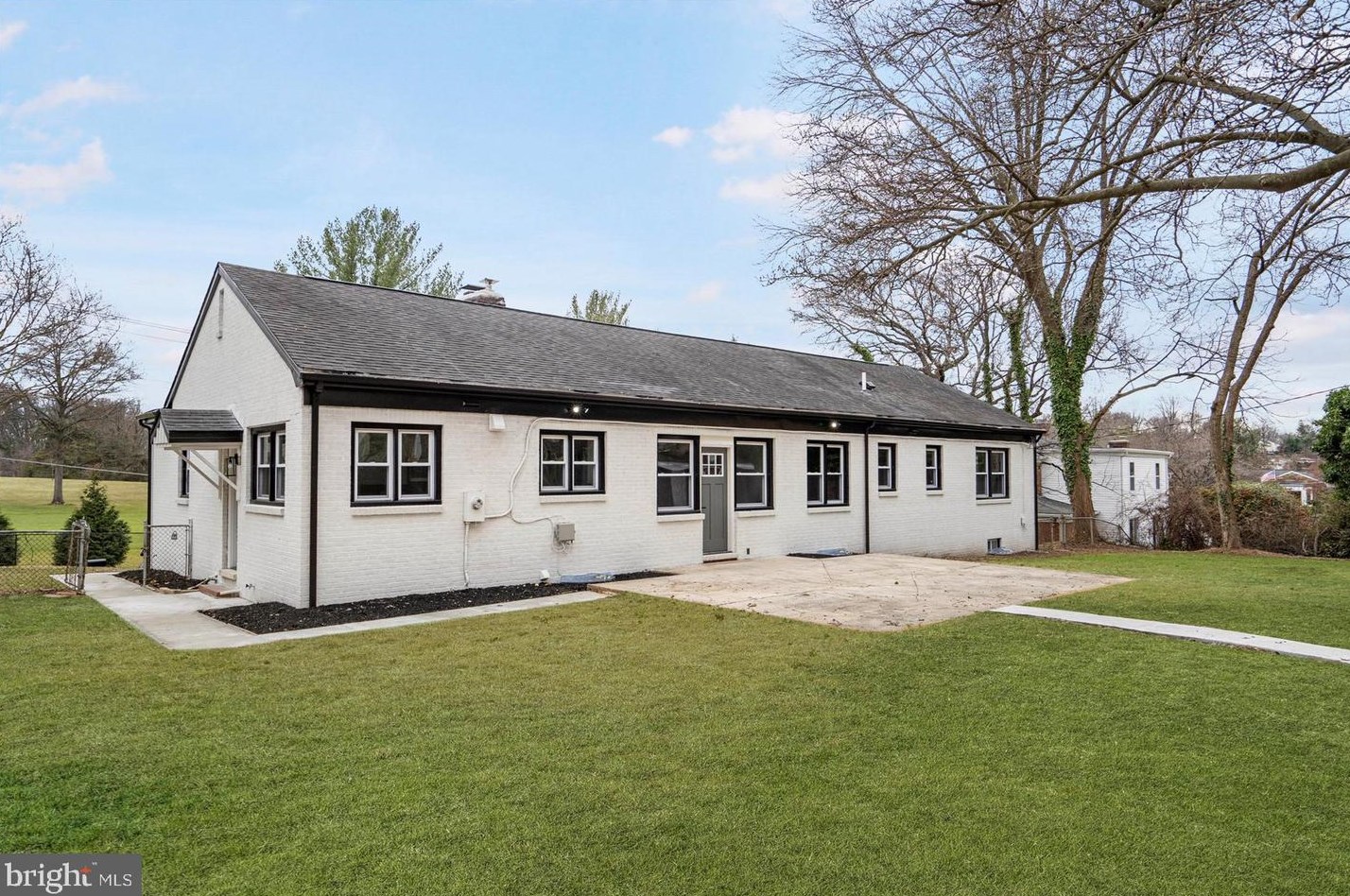 904 Stevenson Ln, Baltimore MD  21286-7916 exterior