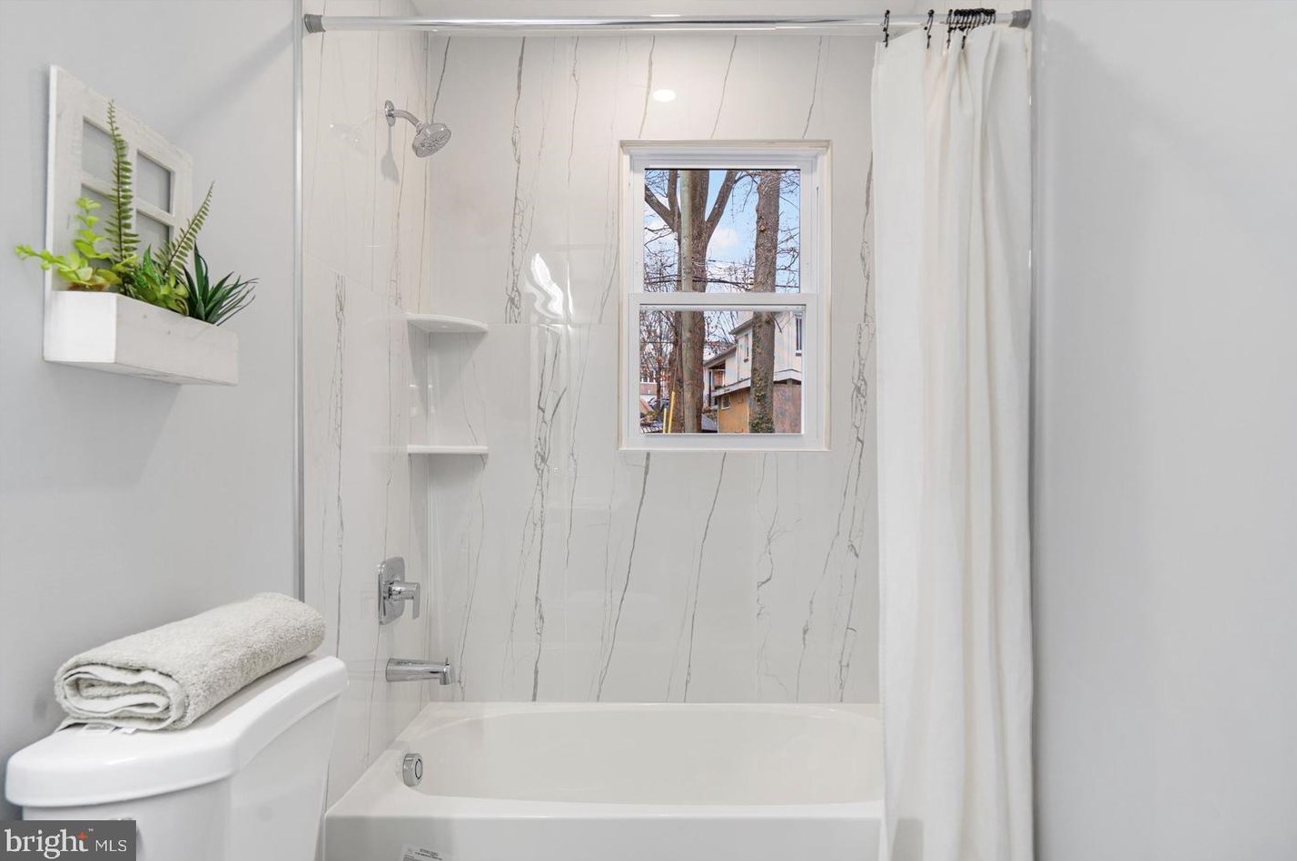 904 Stevenson Ln, Baltimore MD  21286-7916 exterior