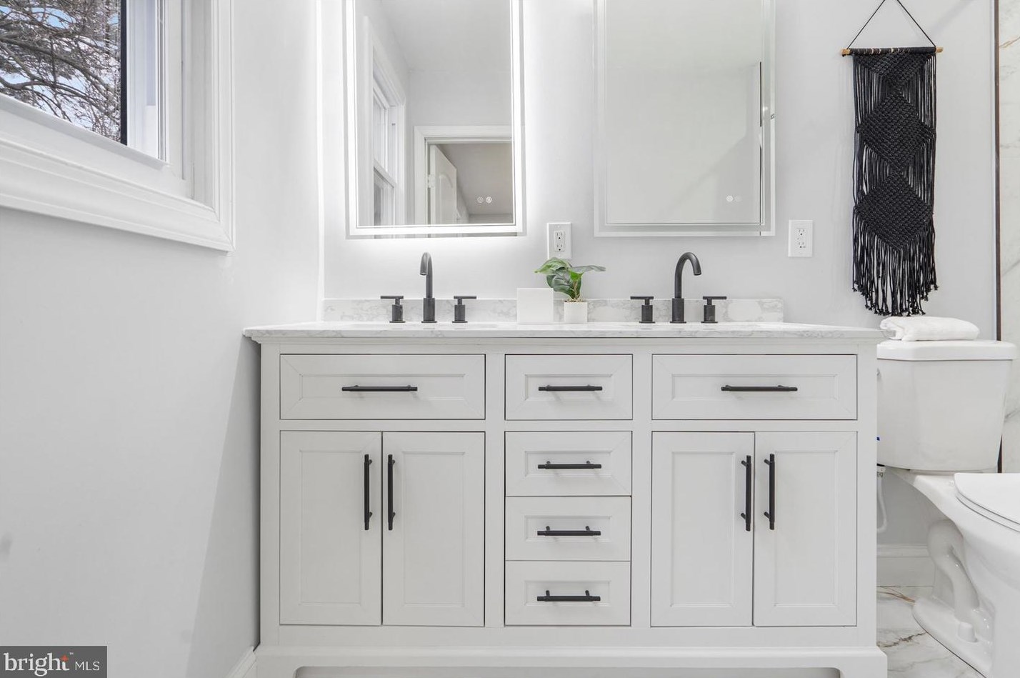 904 Stevenson Ln, Baltimore MD  21286-7916 exterior