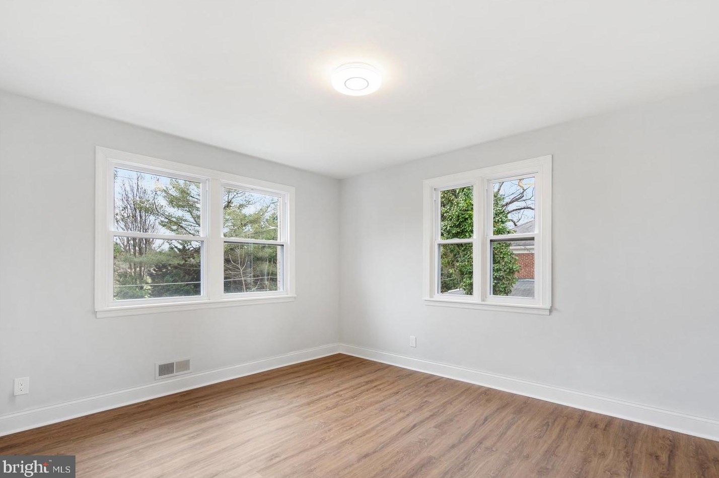 904 Stevenson Ln, Baltimore MD  21286-7916 exterior