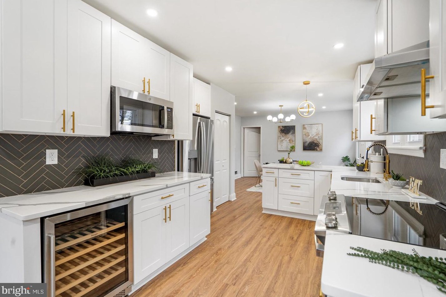 904 Stevenson Ln, Baltimore MD  21286-7916 exterior