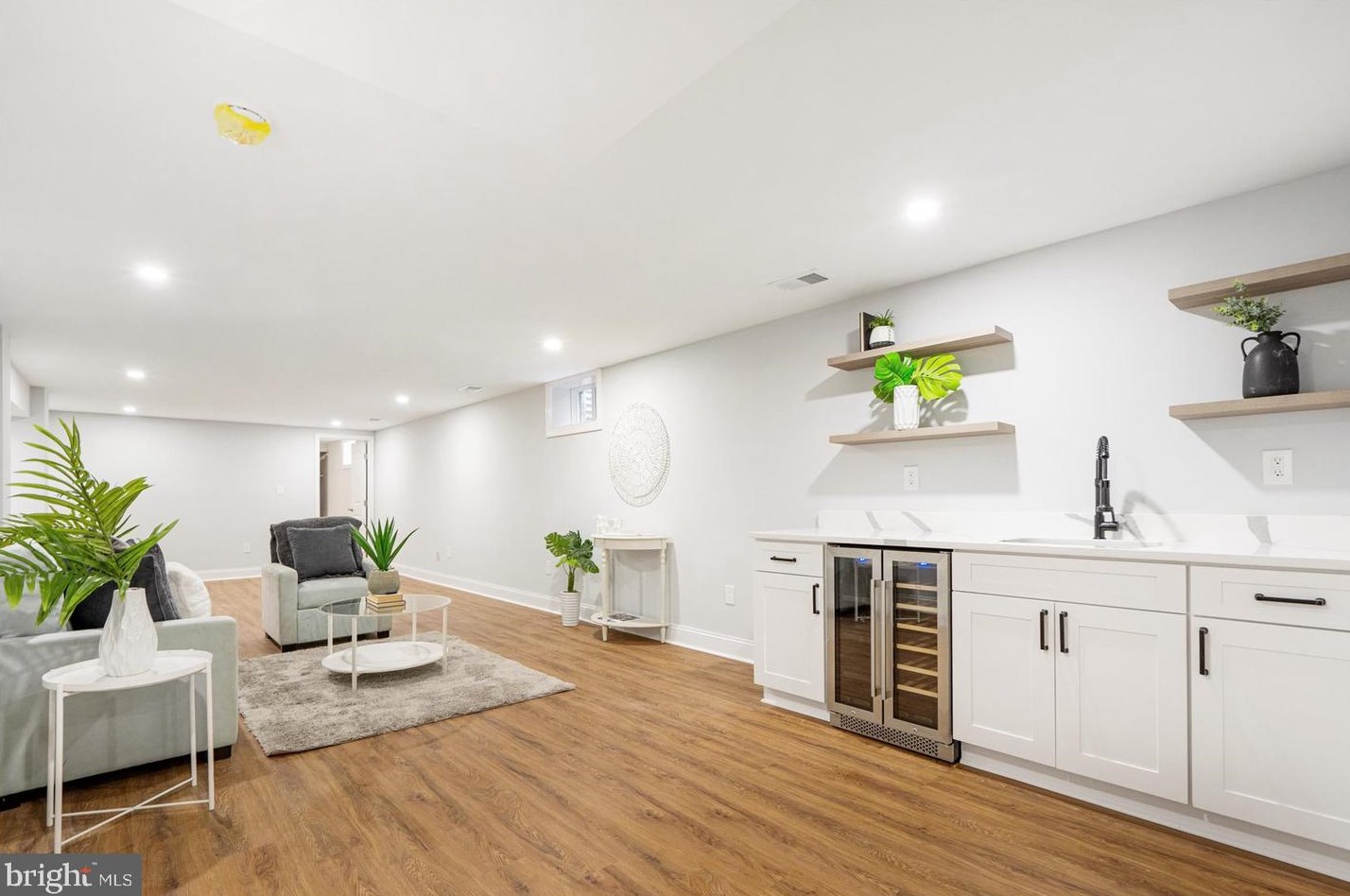 904 Stevenson Ln, Baltimore MD  21286-7916 exterior