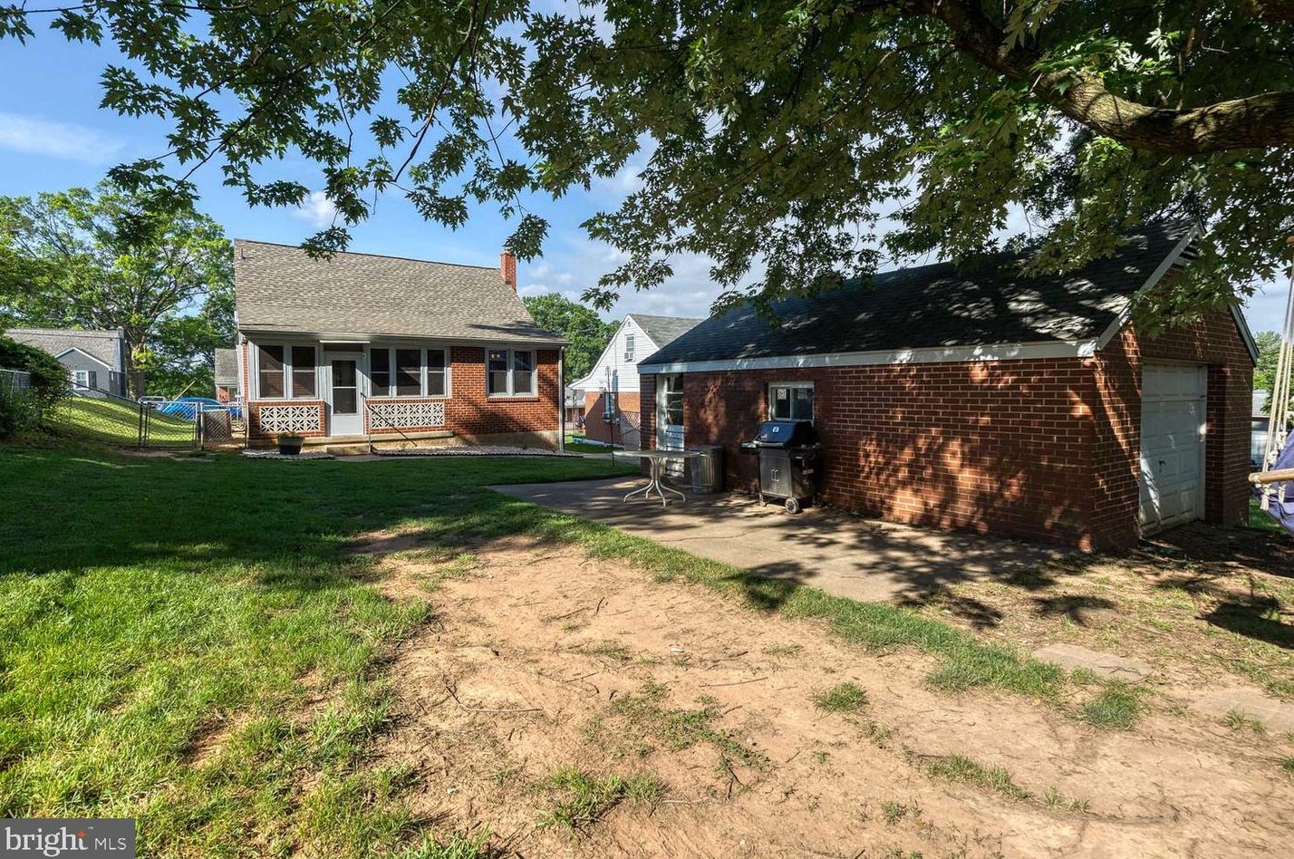 322 Savannah Rd, Baltimore MD 21221-4813 exterior