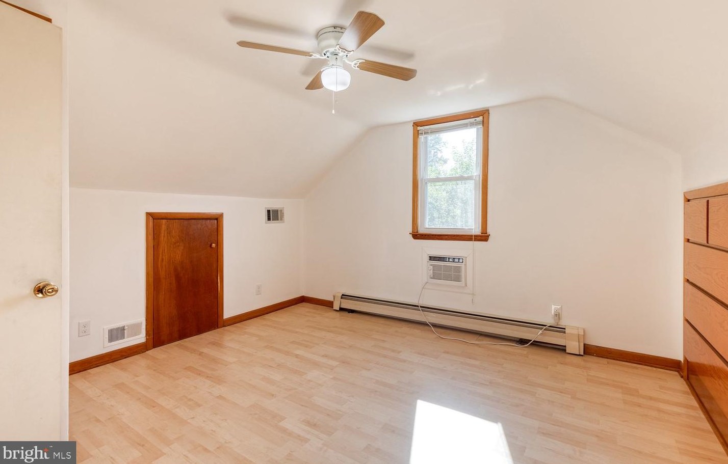 322 Savannah Rd, Baltimore MD 21221-4813 exterior