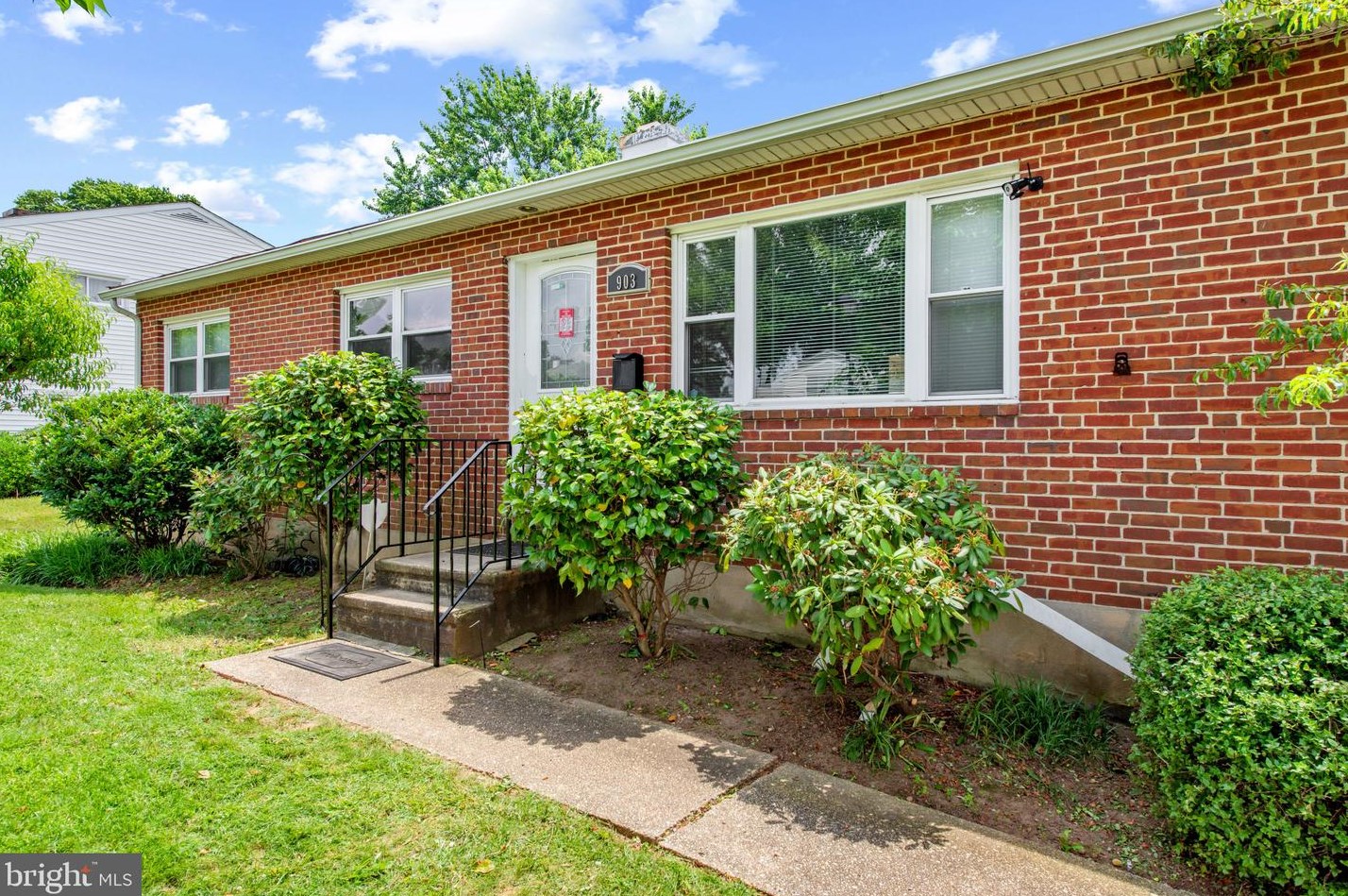 903 Vanderwood Rd, Baltimore, MD 21228
