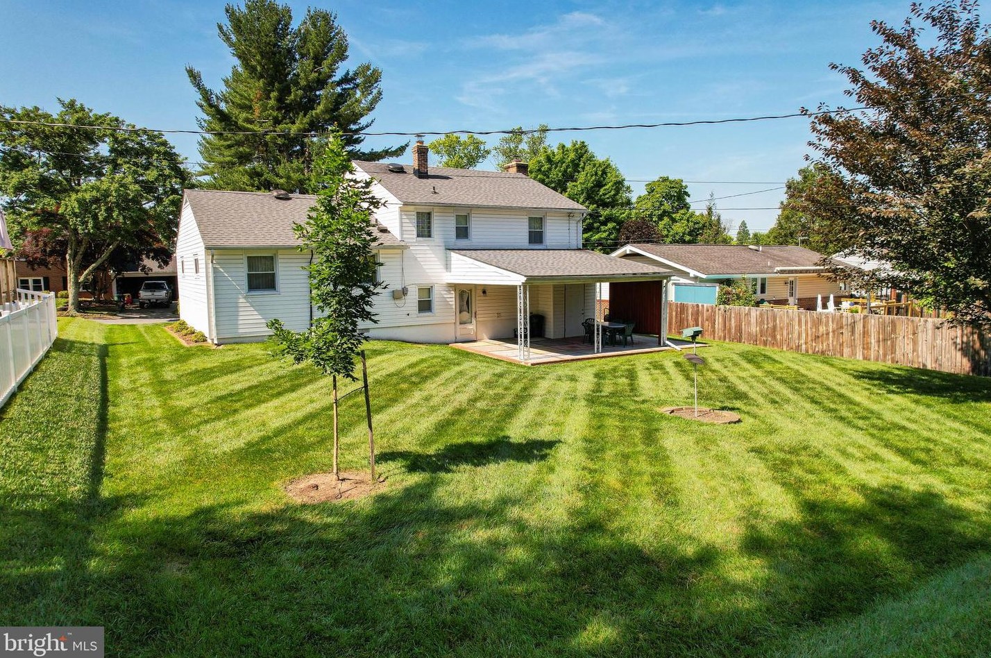 1922 Drummond Rd, Baltimore MD  21228-4206 exterior