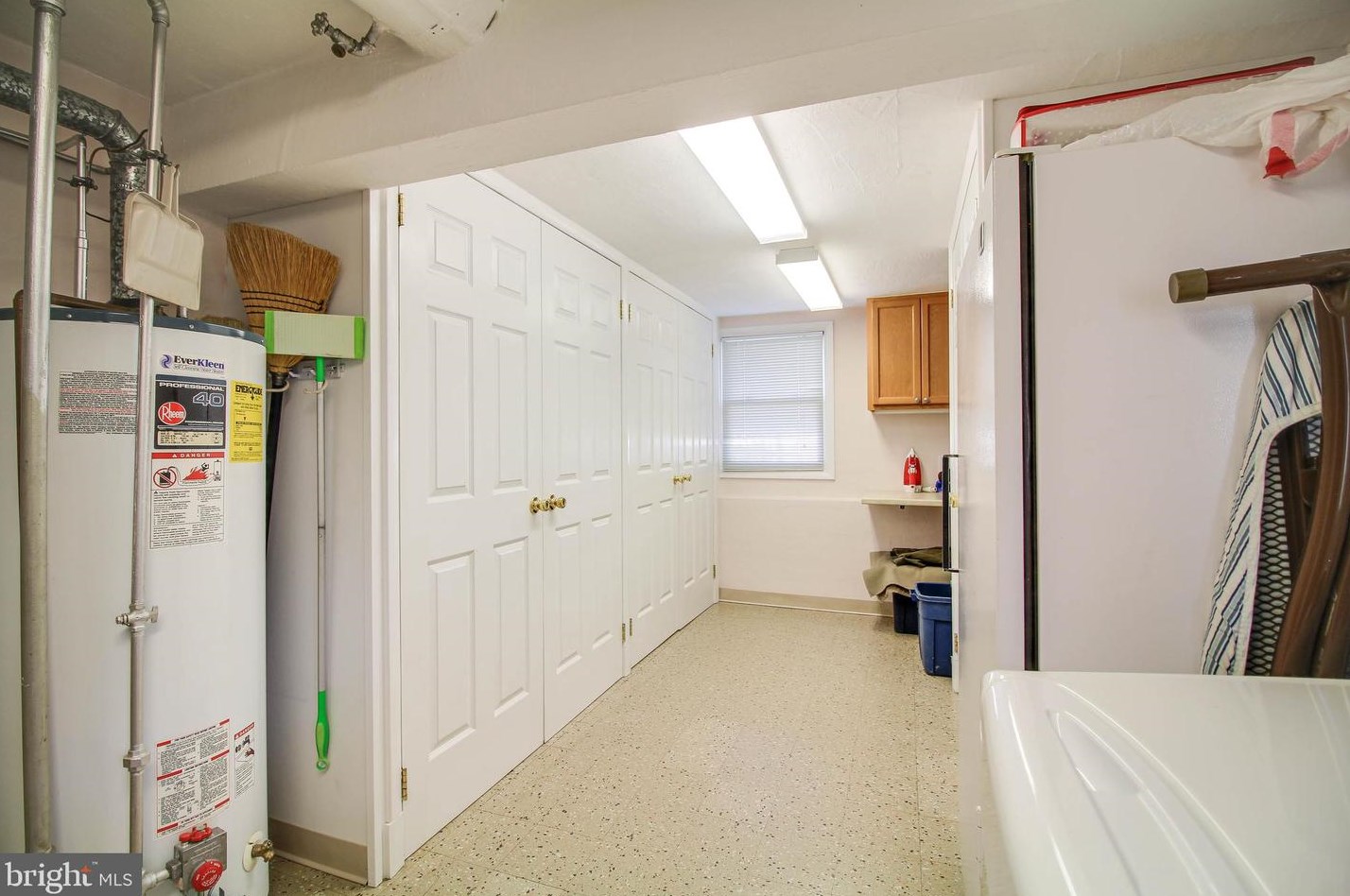 1922 Drummond Rd, Baltimore MD  21228-4206 exterior