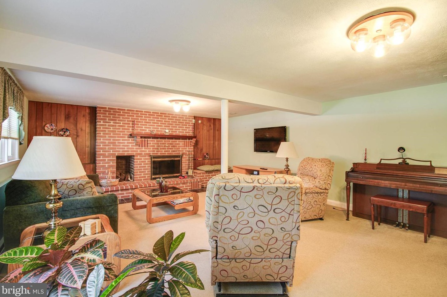 1922 Drummond Rd, Baltimore MD  21228-4206 exterior