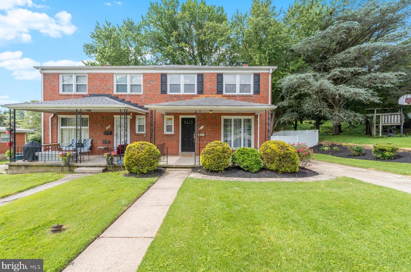 1207 Brixton Rd, Baltimore, MD 21239-1219