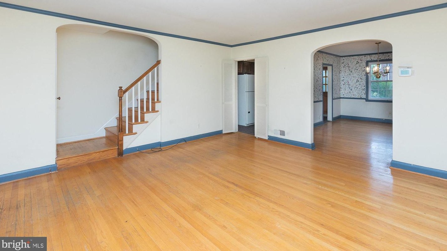 119 Brandon Rd, Baltimore, MD 21212-1128