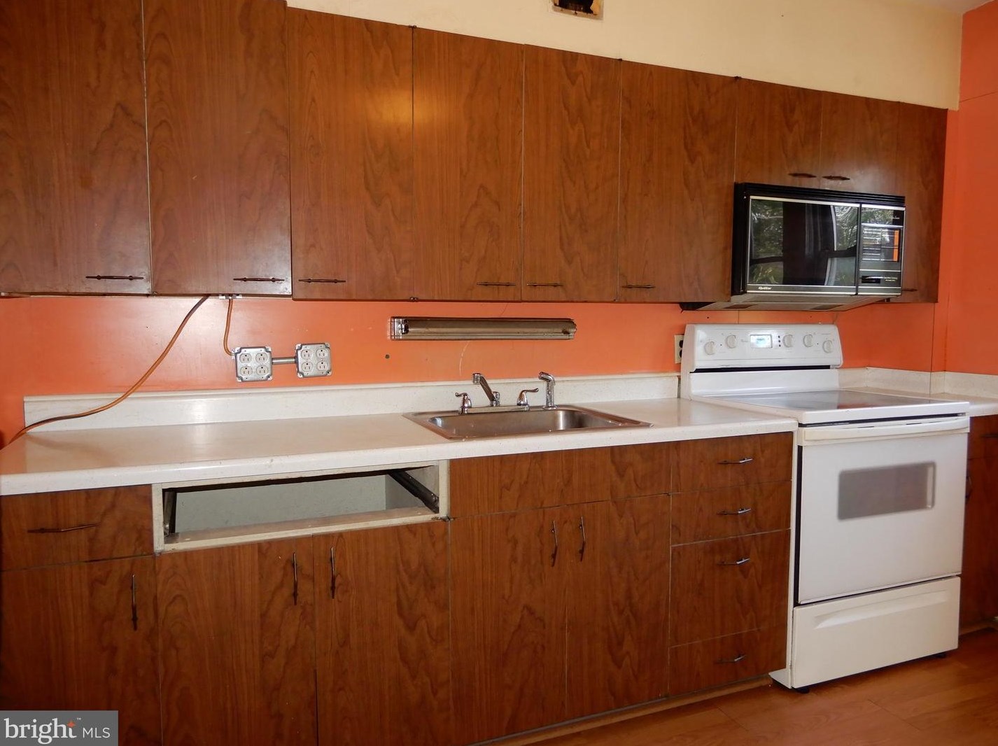 7223 Bridgewood Dr, Baltimore MD  21224-1901 exterior