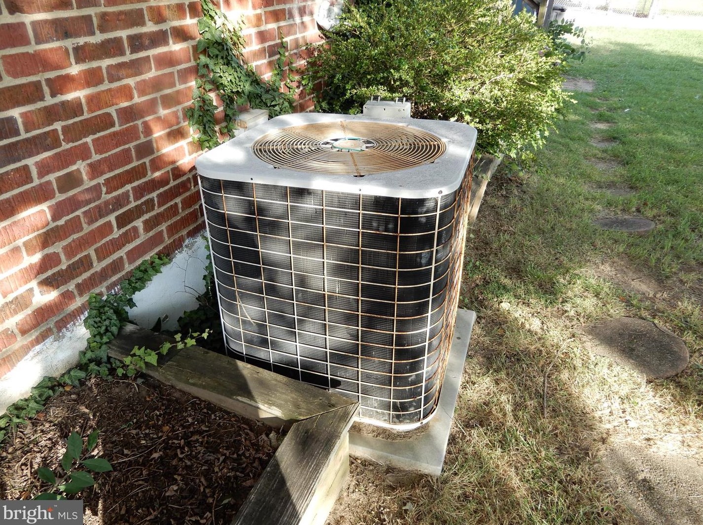 7223 Bridgewood Dr, Baltimore MD  21224-1901 exterior