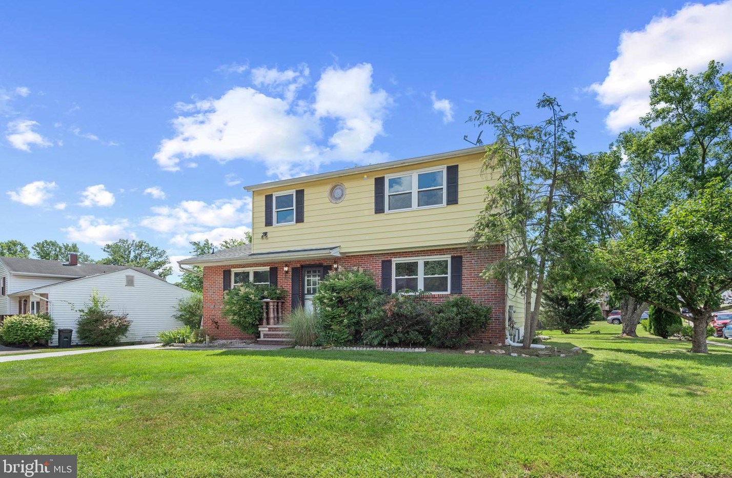 2 Delgreen Ct, Baltimore, MD 21236-1801