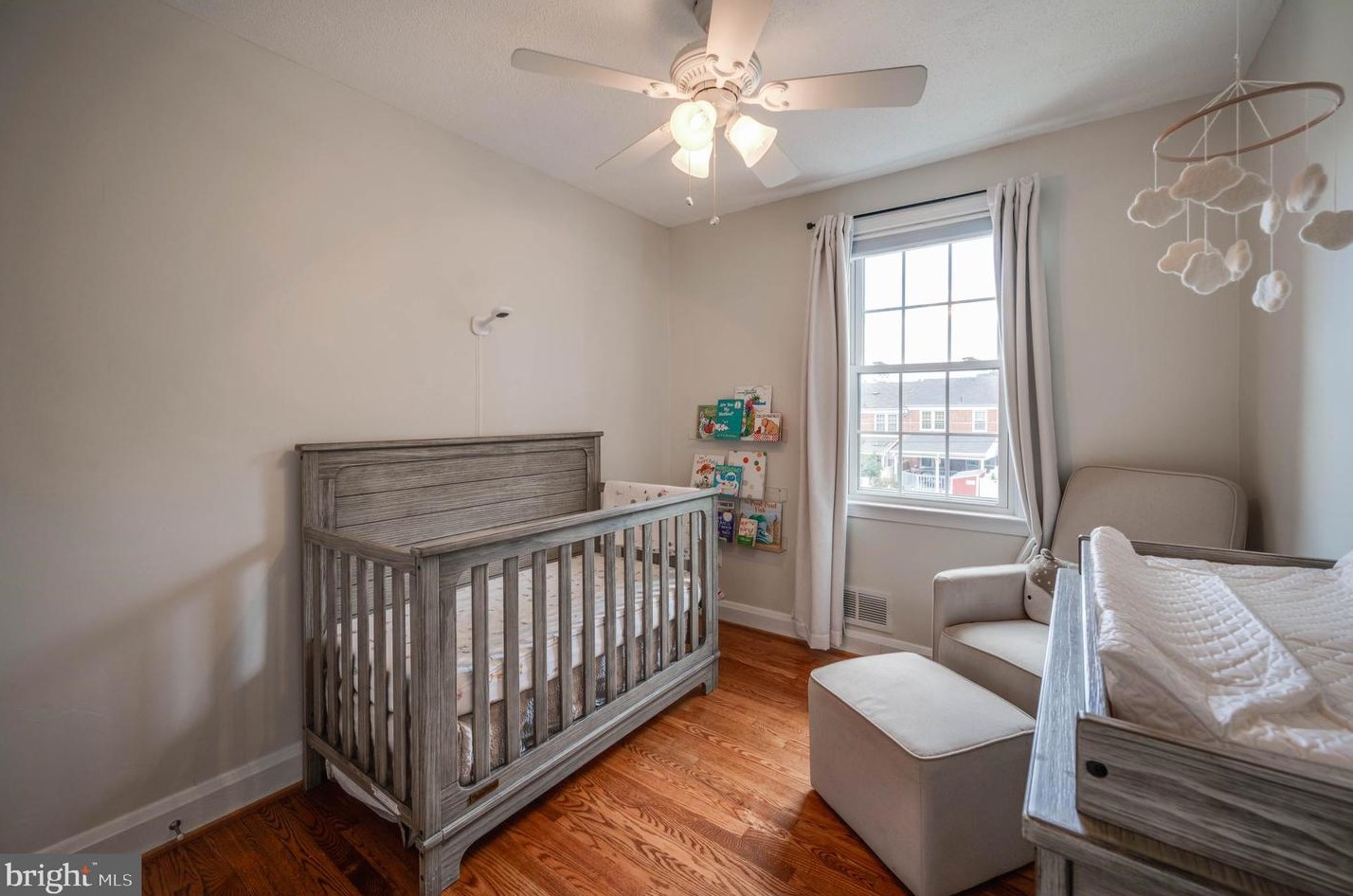 1516 Cottage Ln, Baltimore MD 21286-8012 exterior