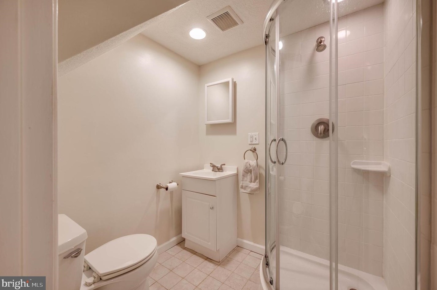 1516 Cottage Ln, Baltimore MD 21286-8012 exterior