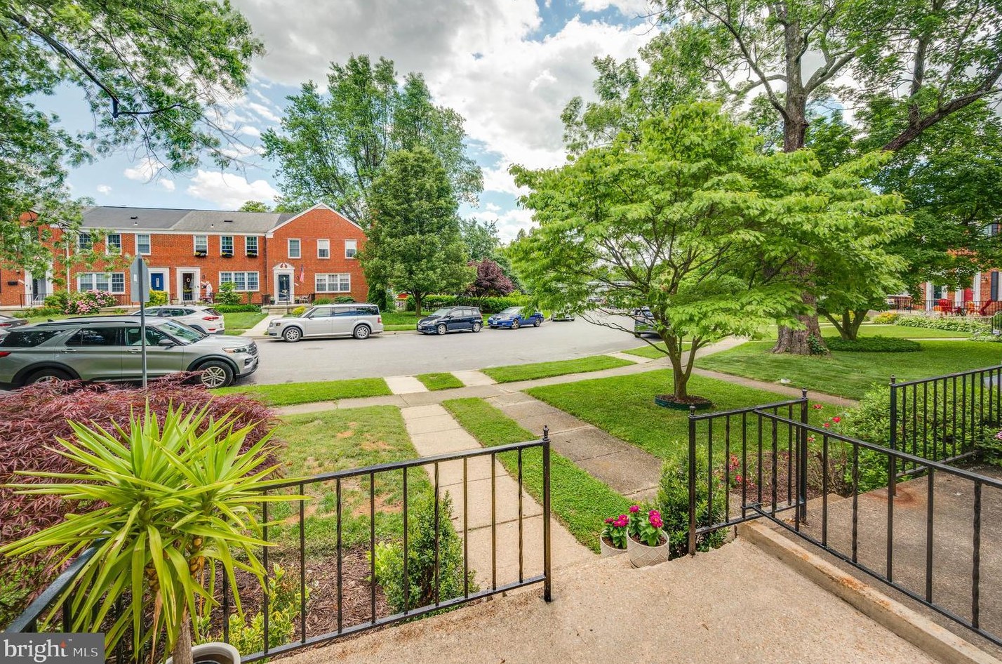 1516 Cottage Ln, Baltimore, MD 21286-8012