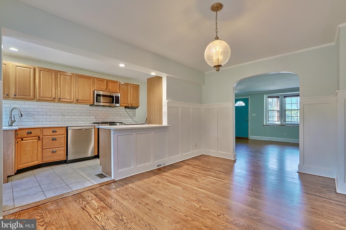 219 Stanmore Rd, Baltimore MD  21212-1135 exterior