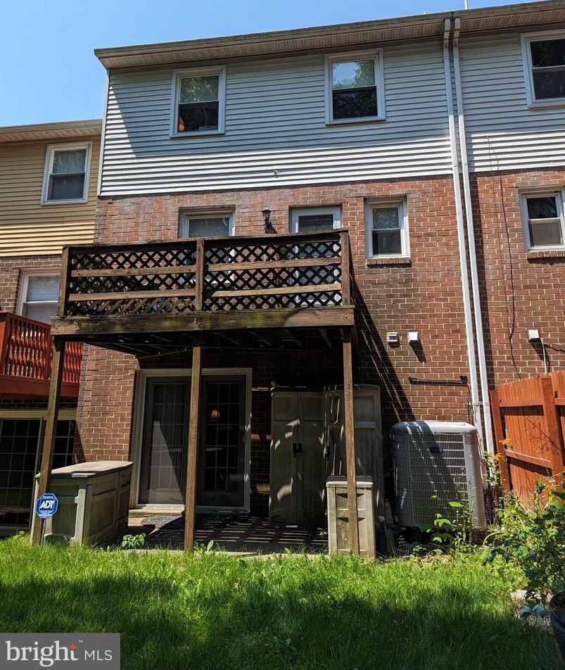 3688 Double Rock Ln, Baltimore MD  21234-4223 exterior