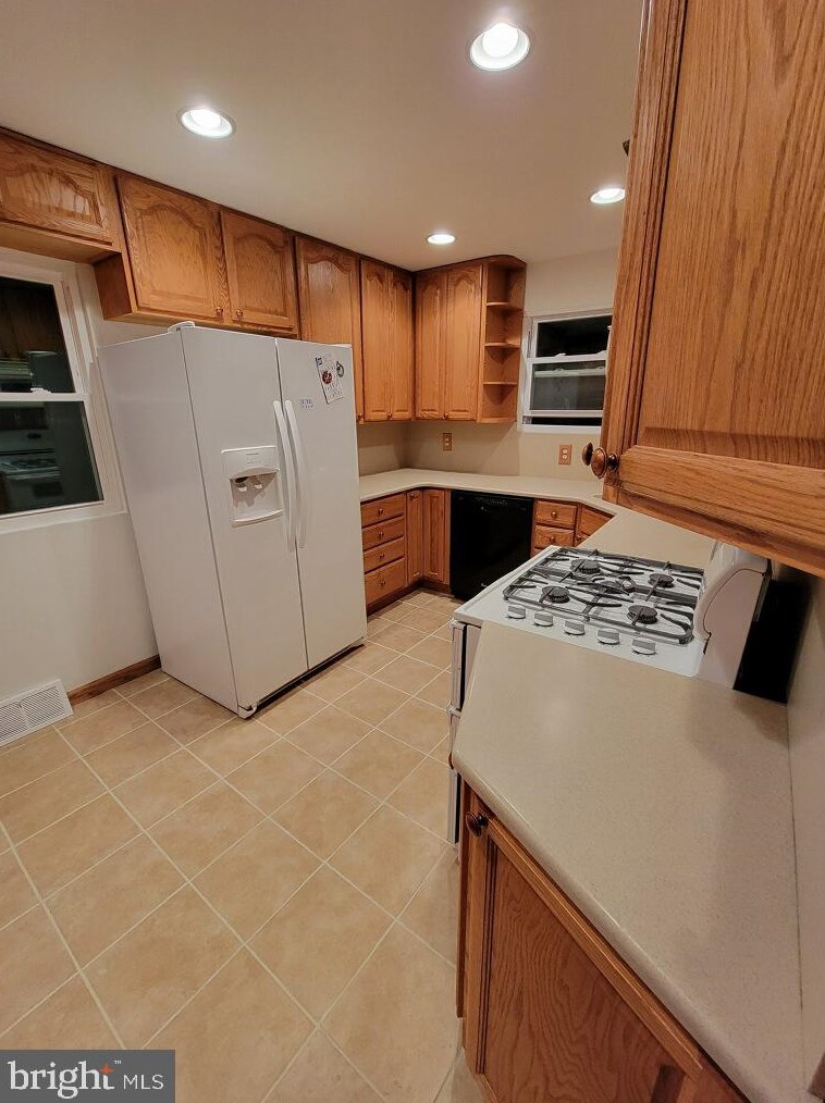 5615 Cynthia Ter, Baltimore MD  21206-3005 exterior