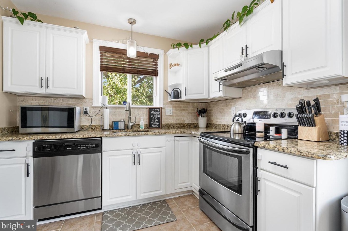 7902 35th St, Baltimore MD  21237-1410 exterior