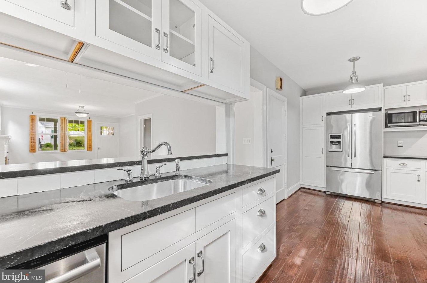 723 Dunkirk Rd, Baltimore MD  21212-2005 exterior