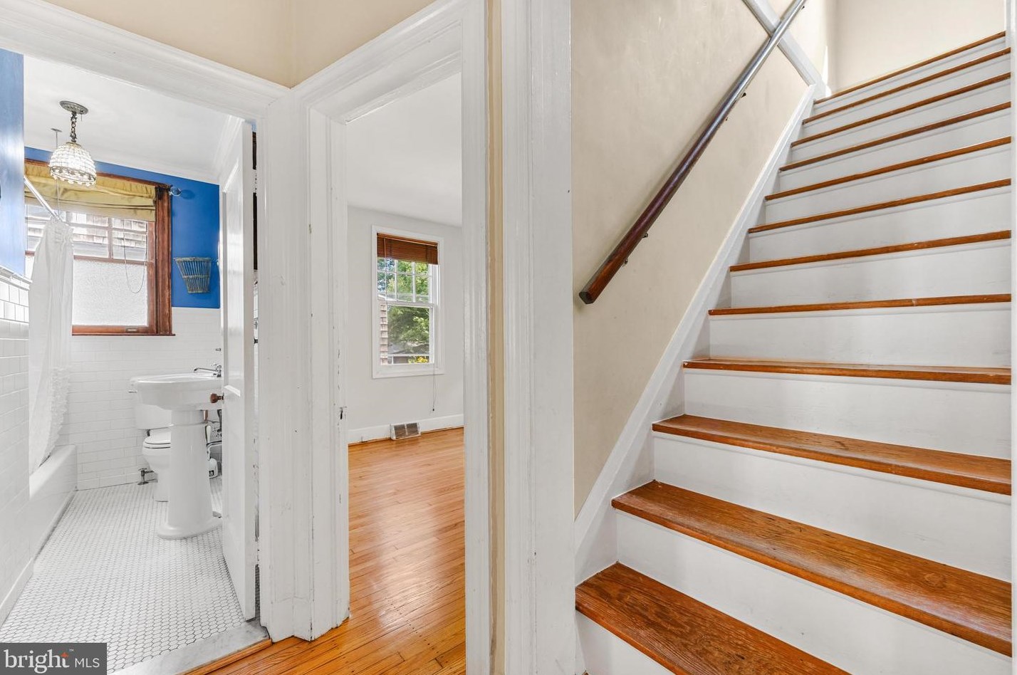 723 Dunkirk Rd, Baltimore MD  21212-2005 exterior