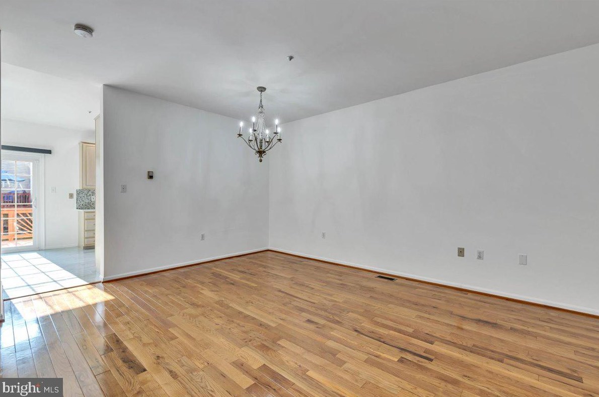 16 Horseman Ct, McDonogh Run, MD 21133