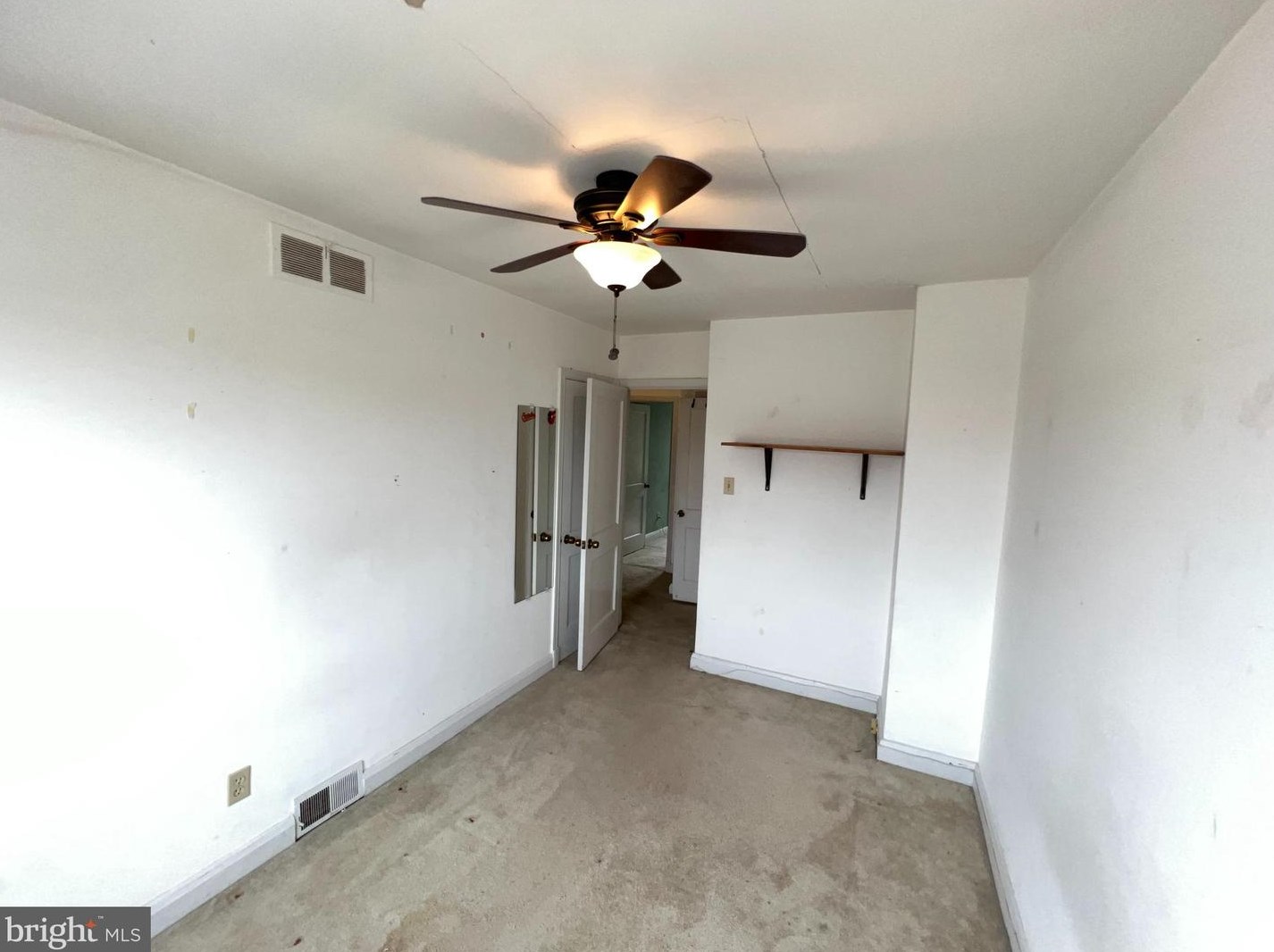 6818 Duluth Ave, Baltimore MD 21222-1111 exterior