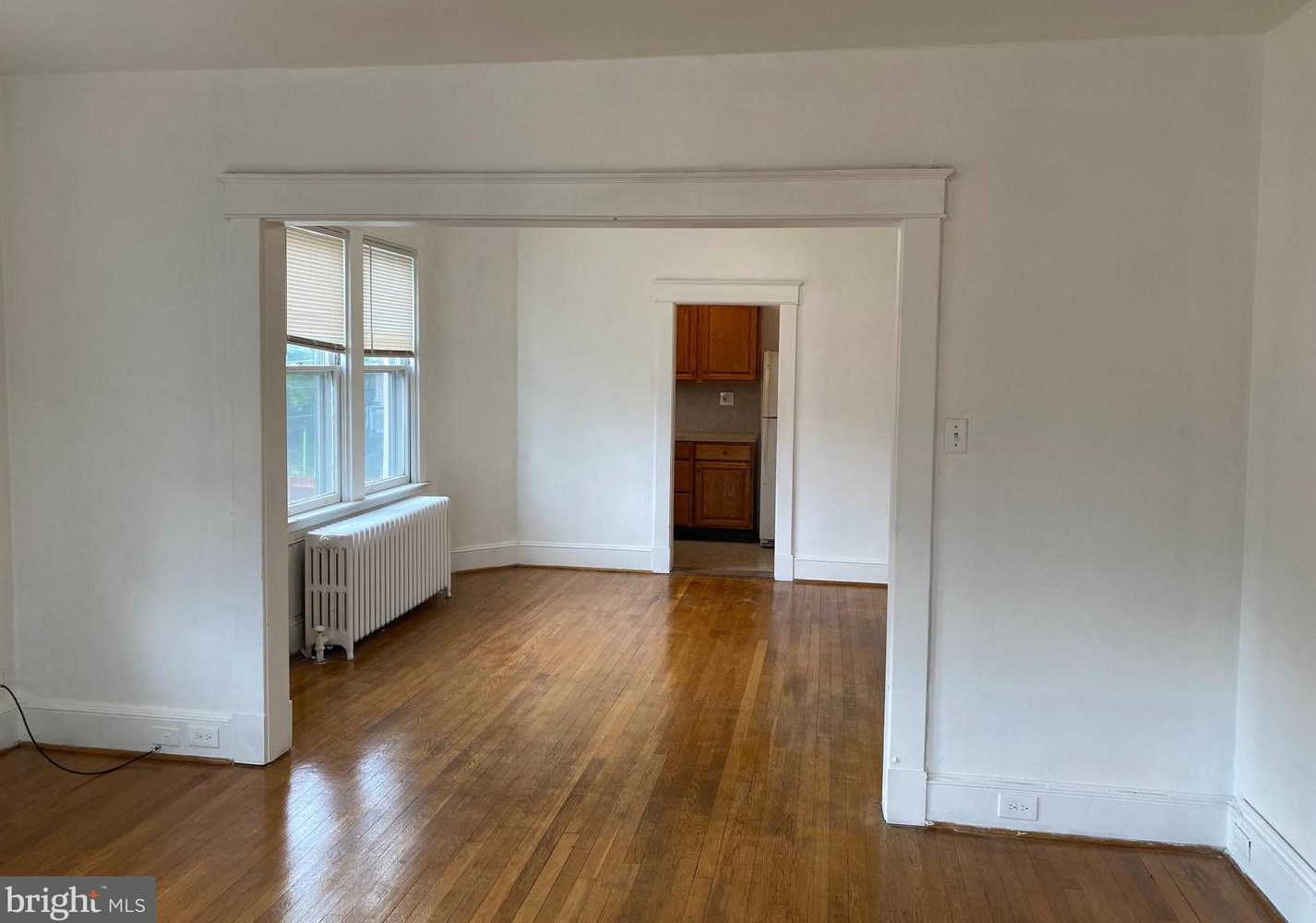 639 Plymouth Rd, Baltimore, MD 21229-2217