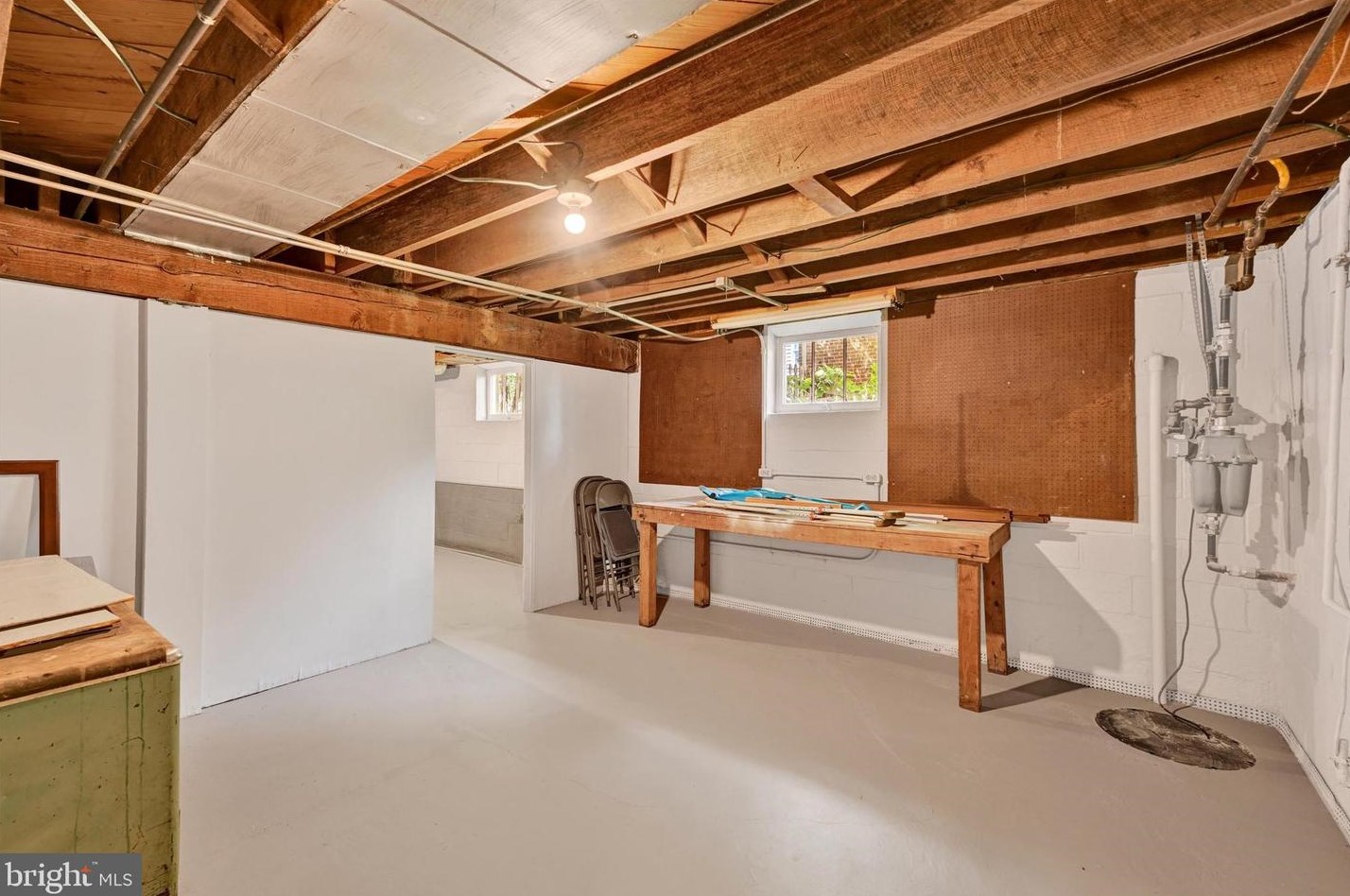 311 Linden Ave, Baltimore MD 21227-2449 exterior