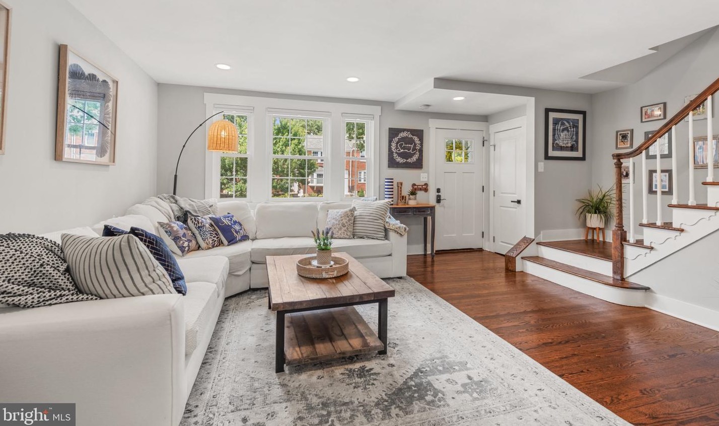 203 Blenheim Rd, Baltimore MD  21212-1704 exterior