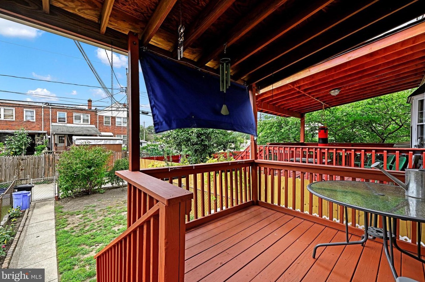 8356 Edgedale Rd, Baltimore MD  21234-5012 exterior
