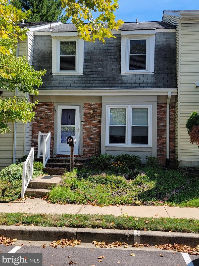 11 Mountain Green Cir, Baltimore, MD 21244-2602