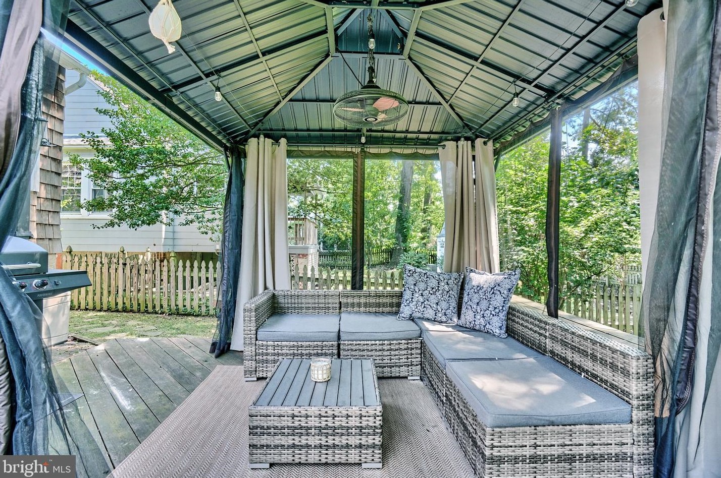 725 Dunkirk Rd, Baltimore MD  21212-2005 exterior