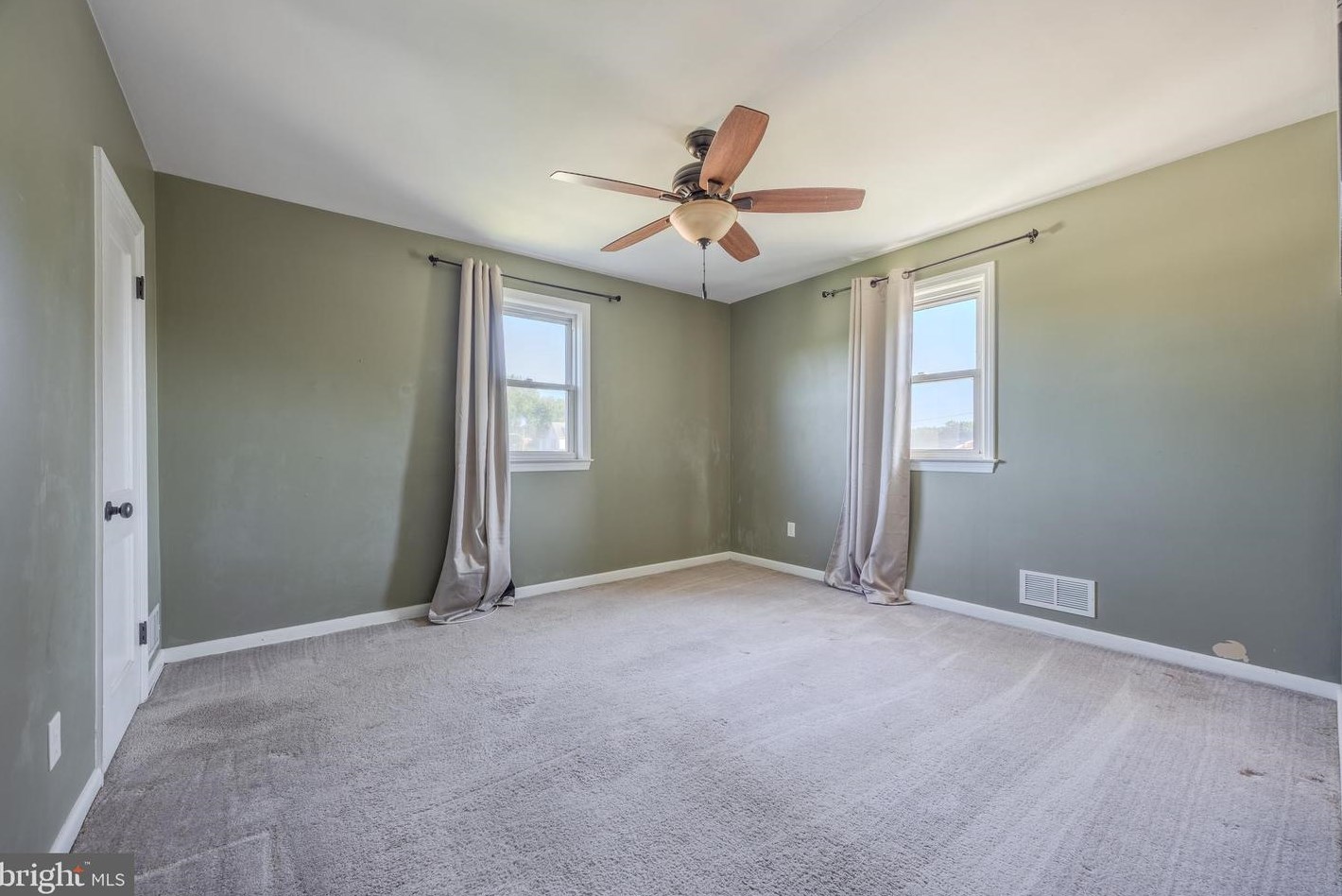 302 Elinor Ave, Baltimore MD  21236-4215 exterior