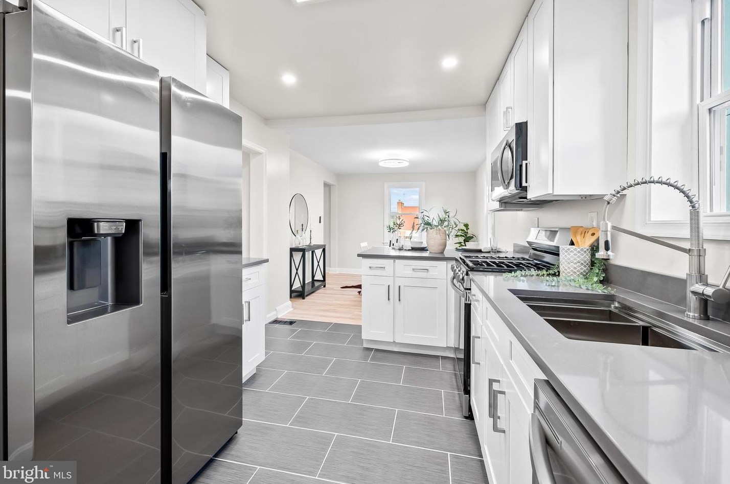 5720 Cynthia Ter, Baltimore MD  21206-3006 exterior