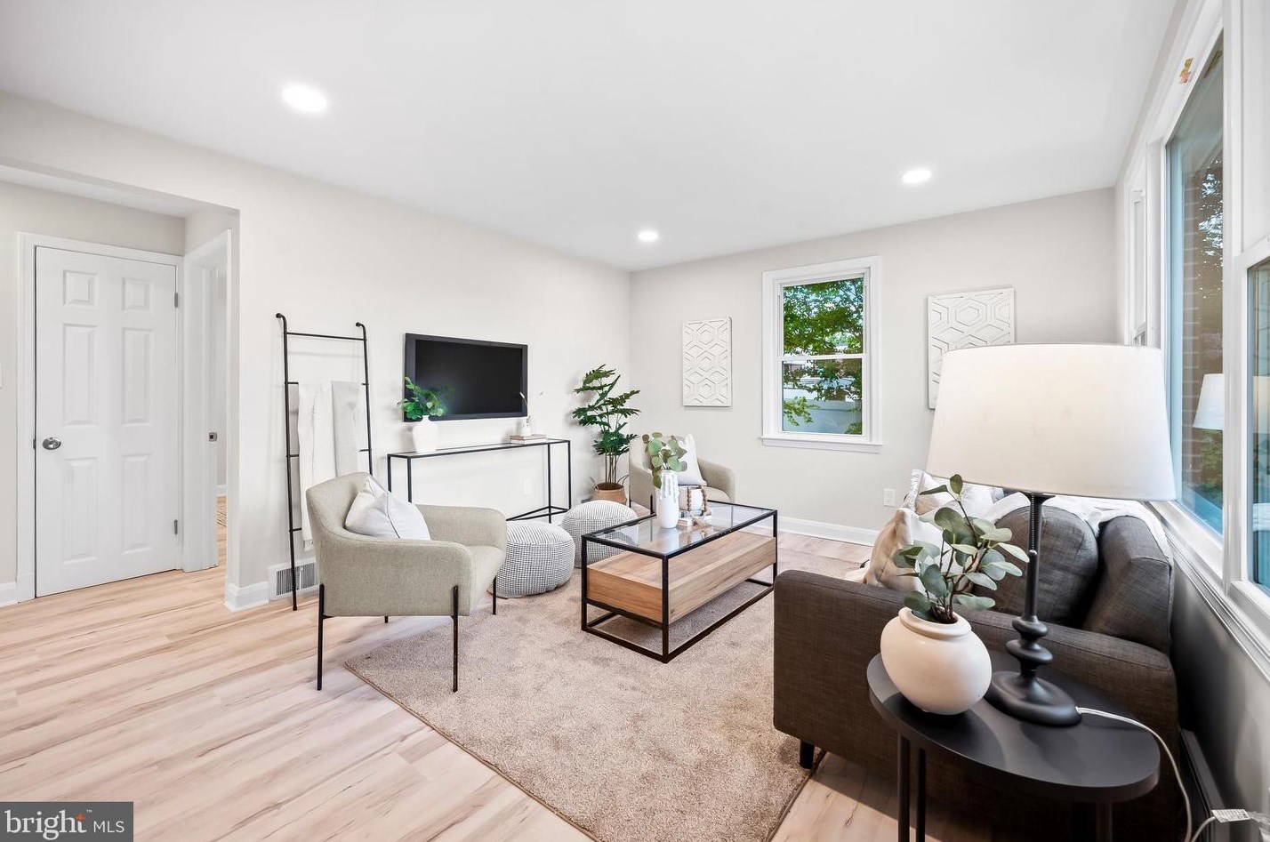 5720 Cynthia Ter, Baltimore MD  21206-3006 exterior