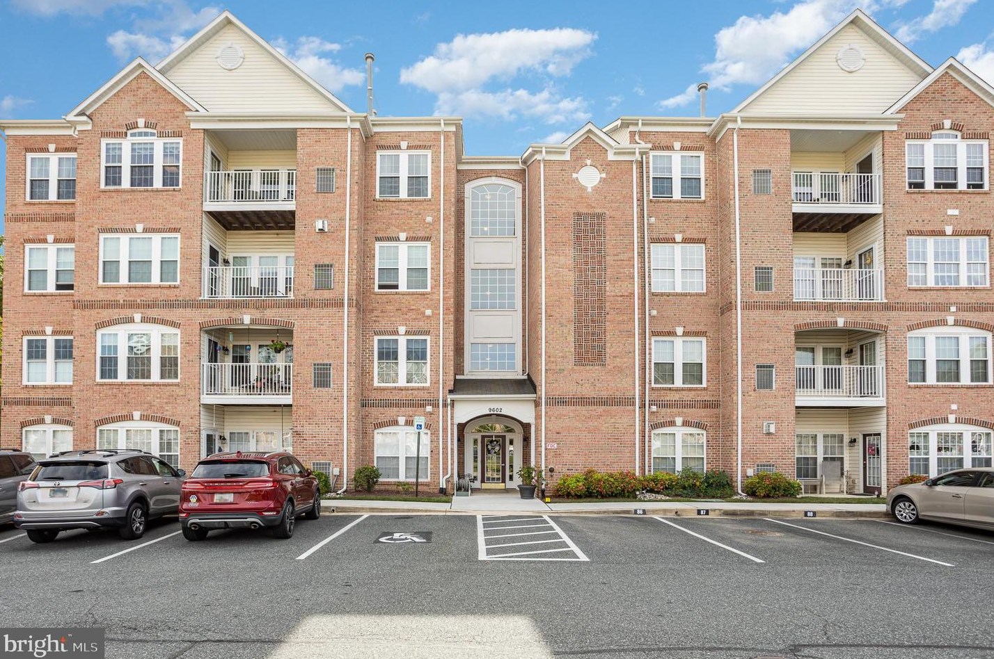 9602 Amberleigh Ln #9602e, Perry Hall, MD 21128